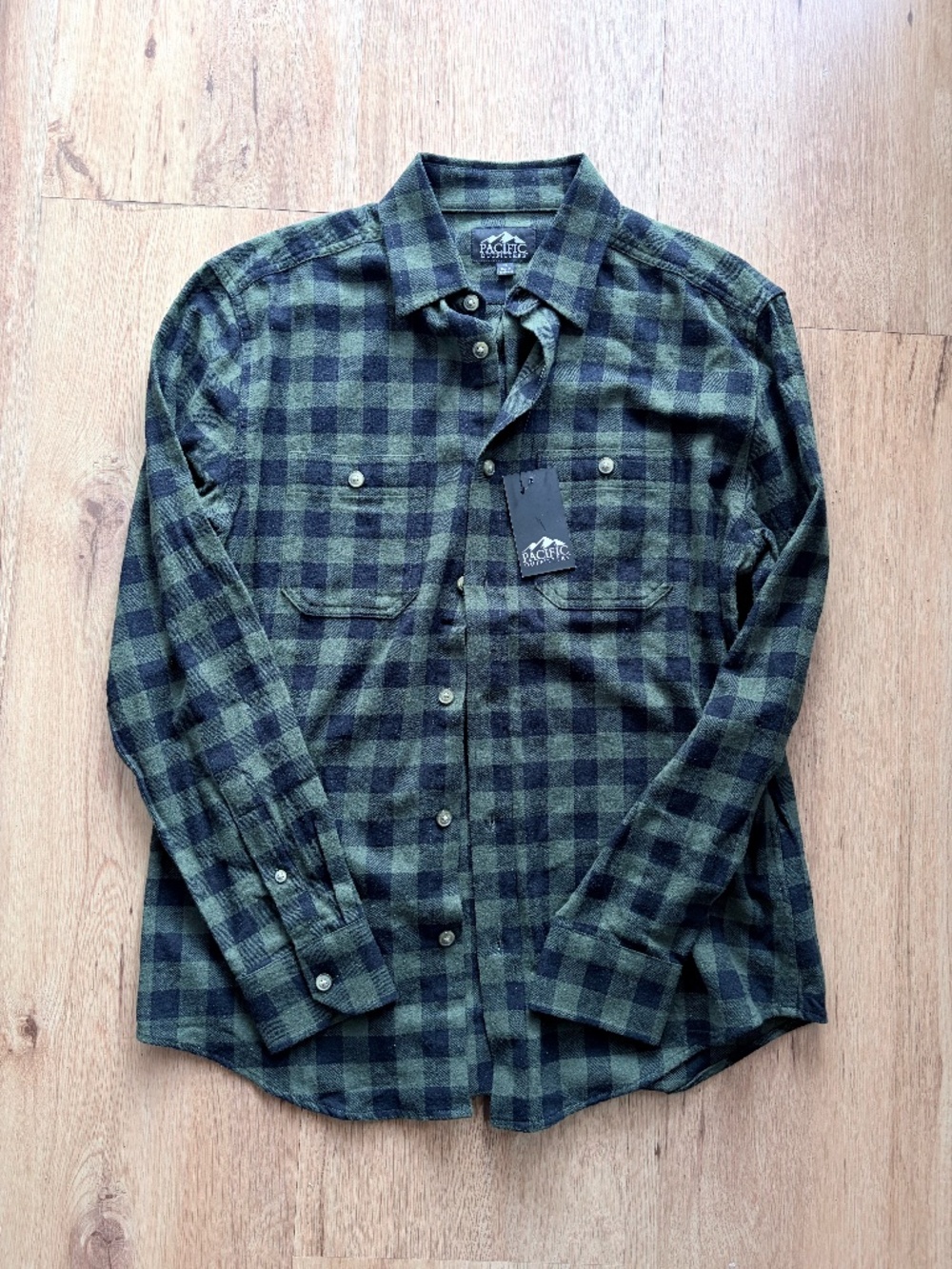 Pacific Outfitters Mens Blue Plaid Long Sleeve Button Up Shirt  100% Cotton